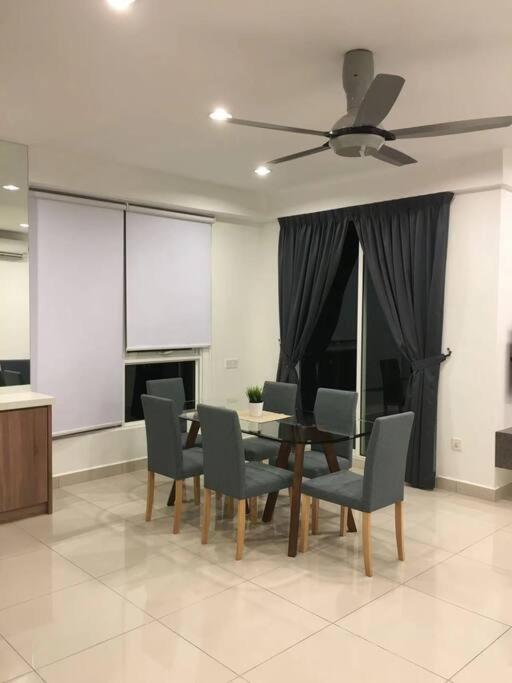 25th At Manone George Town